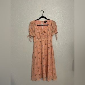 Women’s floral midi short sleeve dress